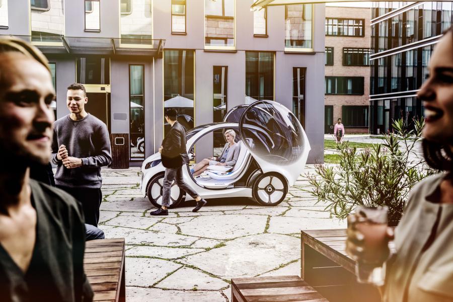  Smart Vision EQ ForTwo 2017 года  (фото 18 из 38)